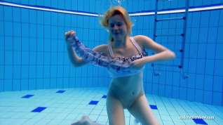 Online film UnderwaterShow Video: Lucie