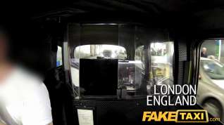 Online film FakeTaxi: Sexy blond tourist in 1st time fellatio