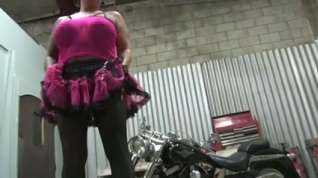 Online film Blackwidow Jodi and motorcycle