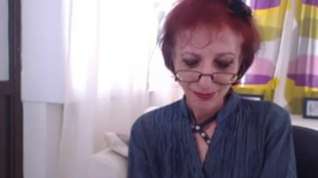 Online film Skinny granny strips and shows off