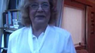 Online film Granny w Pierced Wet Crack Undresses and Toys