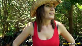 Online film MilfHunter - The great outdoors