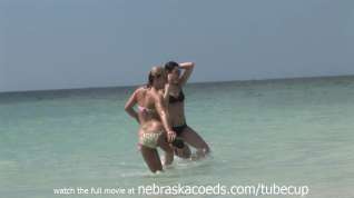 Online film lets go to the beach get naked and rub some oil