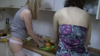 Online film Wild party and masturbation with food