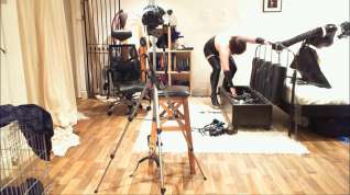 Online film Rubberpet harness gag Armbinder