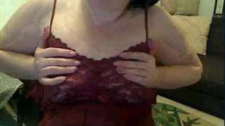 Online film Fat ass amateur wife chats in her night gown on cams