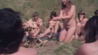 Online film Vintage clip of friends who get nude in public
