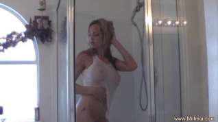Online film Shower With Outstanding Blond mother I'd like to fuck