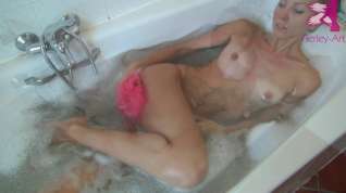 Online film Golden-Haired Teeny 1st Fuck in the bathtub