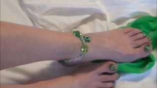 Online film Hot green painted toes do footjob toejob