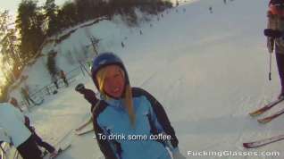 Online film Snowboarder honey likes dick
