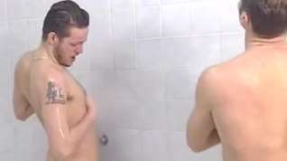 Online film double penetration in shower room.