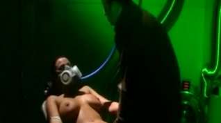 Online film Gas mask beauty